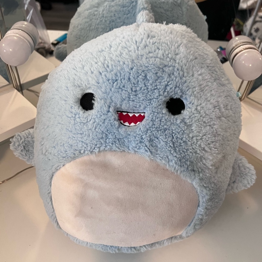 Squishmallows Fuzz-A-Mallow David Shark